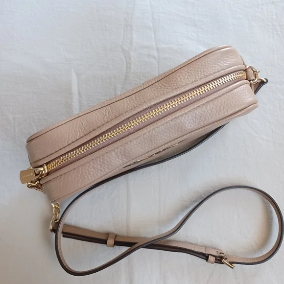 Michael Kors Crossbody Bag - Picture 4 of 11